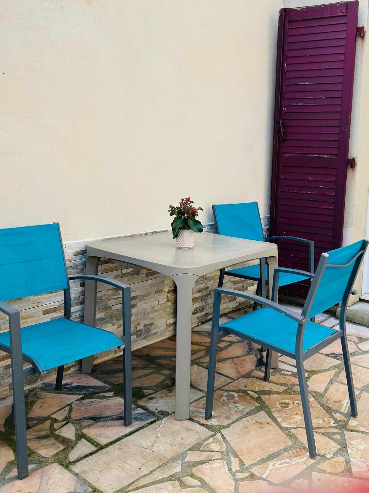Cozy Apartman Bussy-Saint-Georges Szoba fotó
